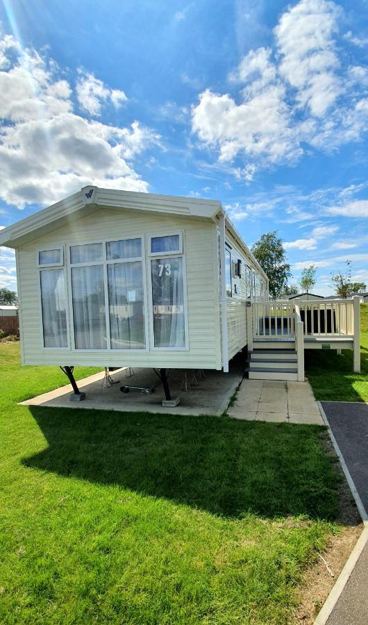 Rj Luxury Caravan Hire With Hot Tub Tattershall Eksteriør bilde