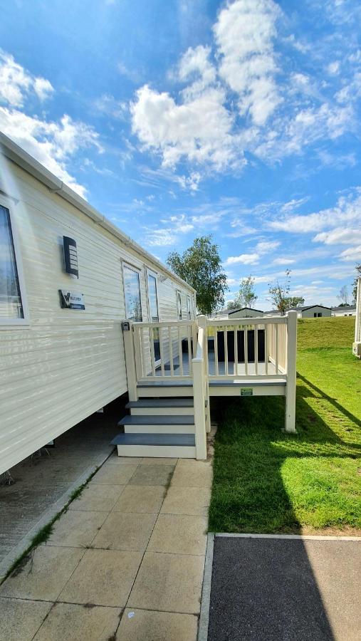 Rj Luxury Caravan Hire With Hot Tub Tattershall Eksteriør bilde