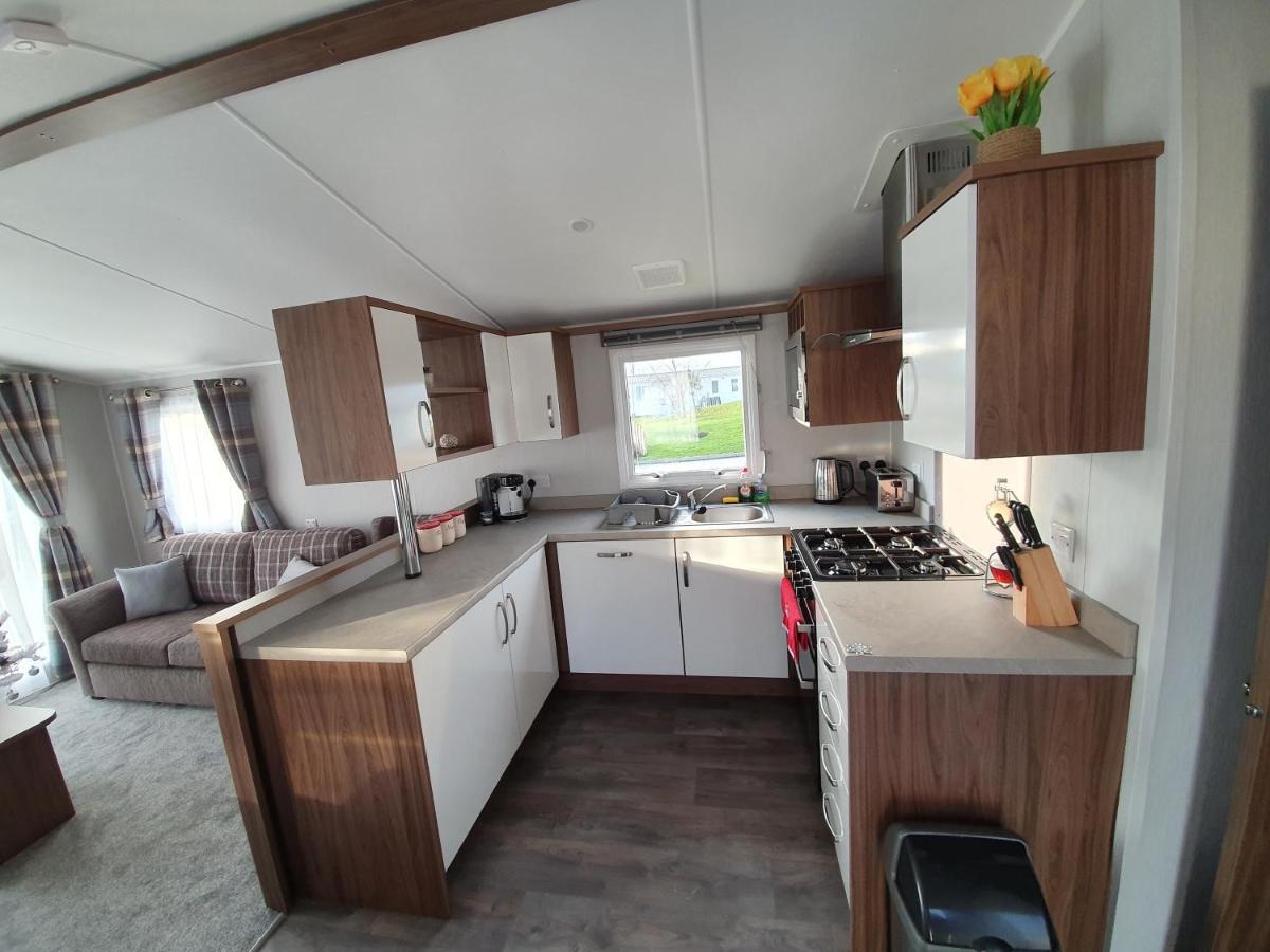 Rj Luxury Caravan Hire With Hot Tub Tattershall Eksteriør bilde